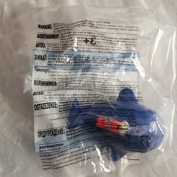 2001 KFC Chicky Ocean World Whale New in Package - Picture 2 of 2